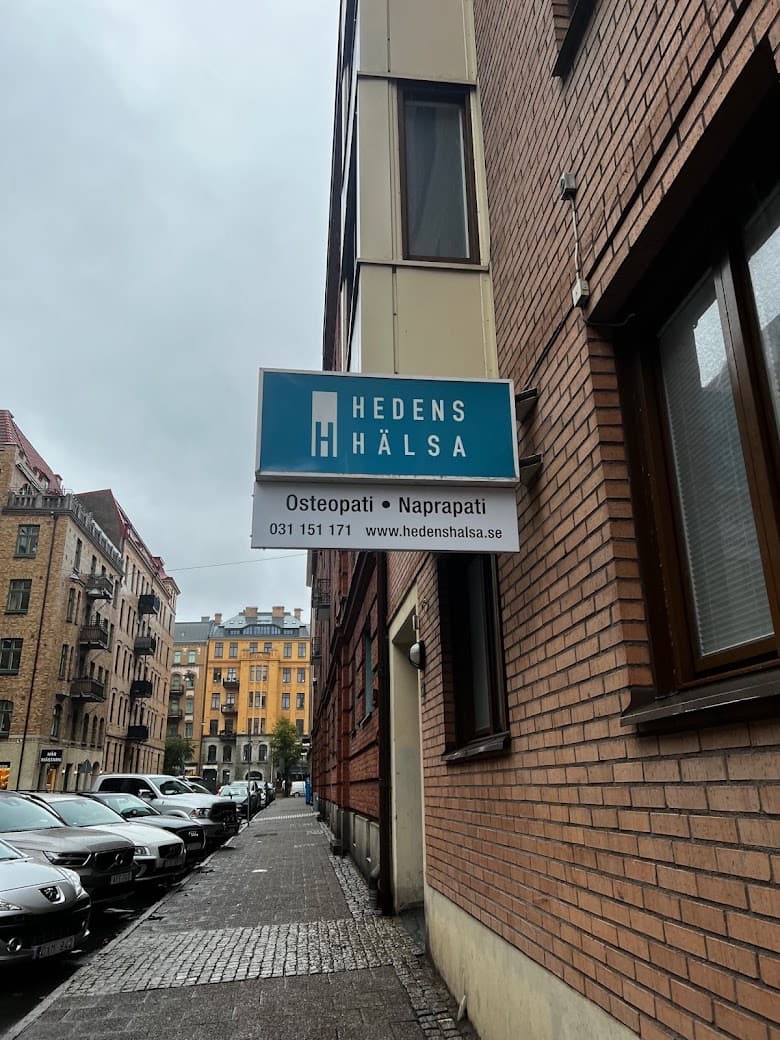 Entrén till Hedens Hälsa på Wadmansgatan